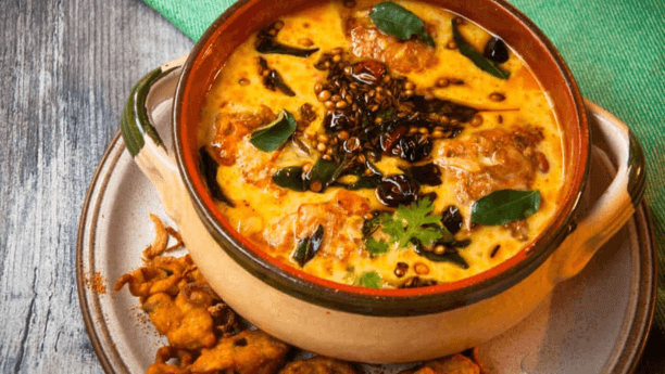 Healthy Recipes, Dinner and Lunch Ideas, Kadhi Pakora Recipe: A Savory Indian Delight