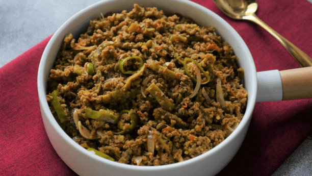 Healthy Recipes, Dinner and Lunch Ideas, Qeema Karelay Recipe: A Perfect Blend of Spices and Flavors