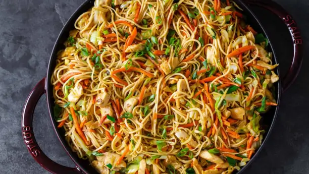Healthy Recipes, Dinner and Lunch Ideas, Chicken Chow Mein Recipe for a Delightful Meal